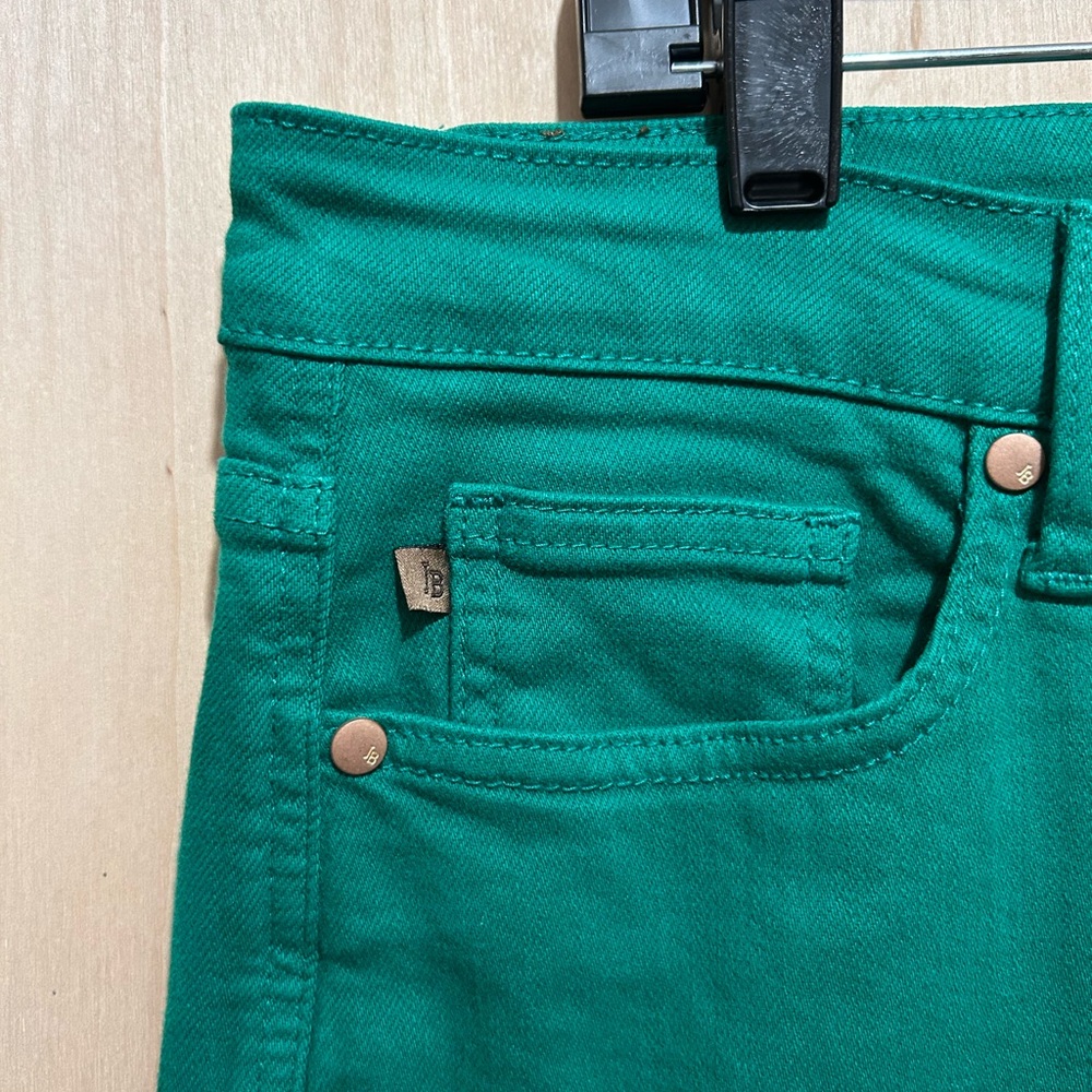Judy Blue Women’s Vibrant Green Wide Leg Jeans with Raw Hem - Picture 5 of 9